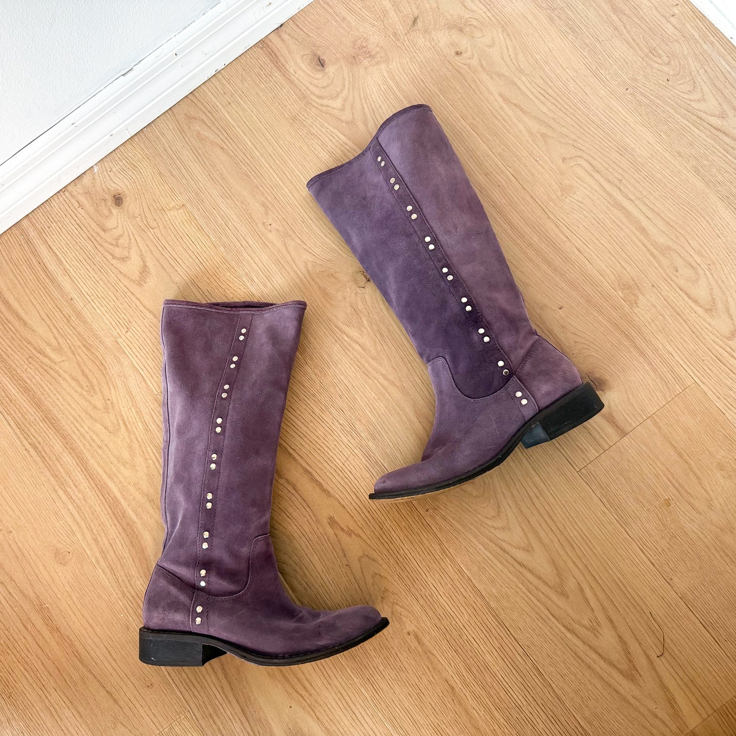 Y2K Purple Suede Studded Boots / SZ 6.5