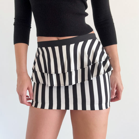 2010's B&W Striped Peplum Mini Skirt / SZ S