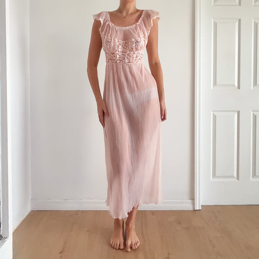 50's Baby Pink Lace Pleated Nightgown / SZ S/M
