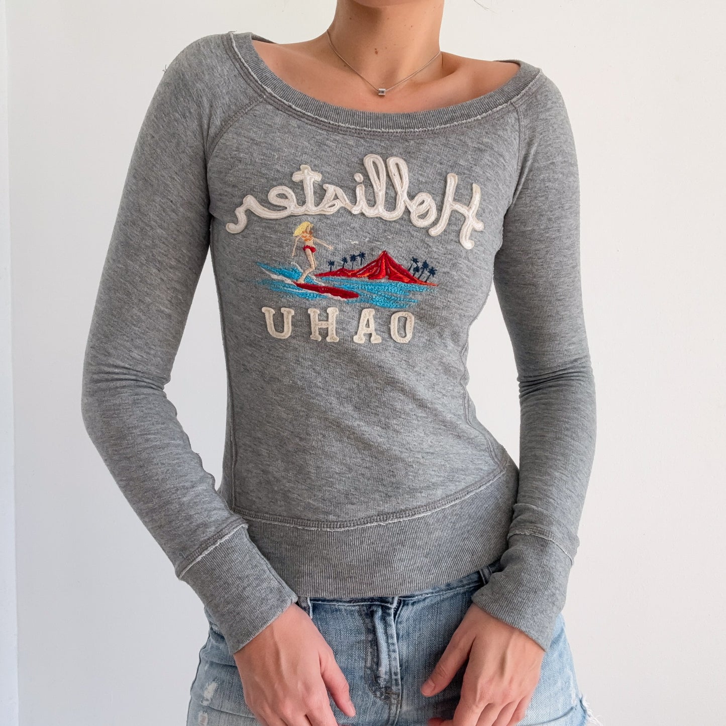 Y2K Hollister Grey Graphic Sweatshirt / SZ XS