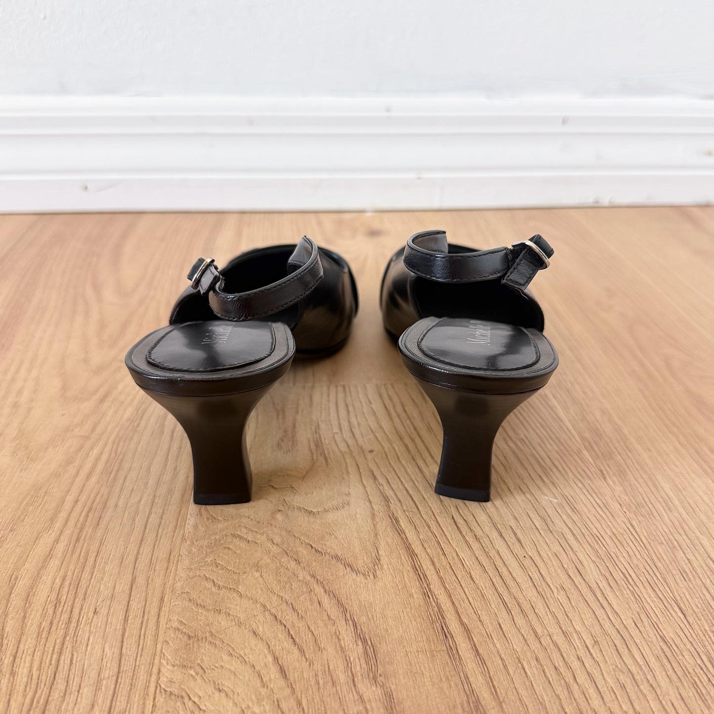 Y2K Black Leather Button Slingbacks / SZ 8