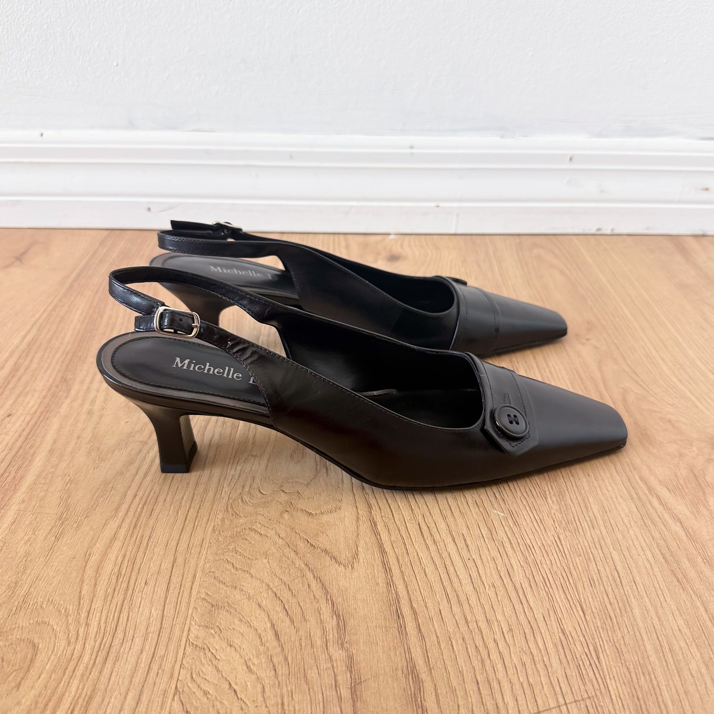 Y2K Black Leather Button Slingbacks / SZ 8