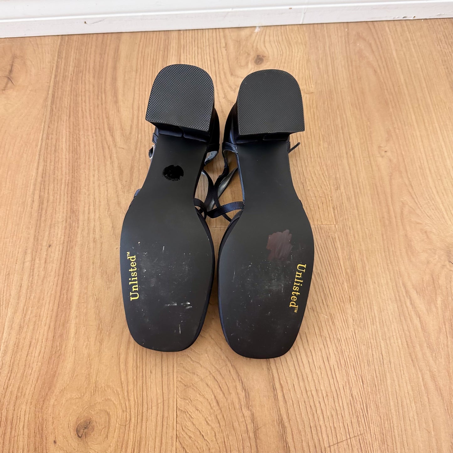 Y2K Black Satin Mary Jane Pumps / SZ 8