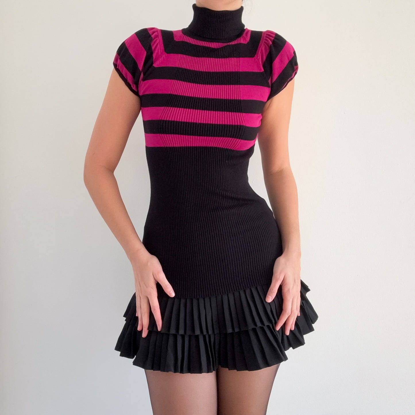 Y2K Magenta & Black Striped Knit Top / SZ S-M