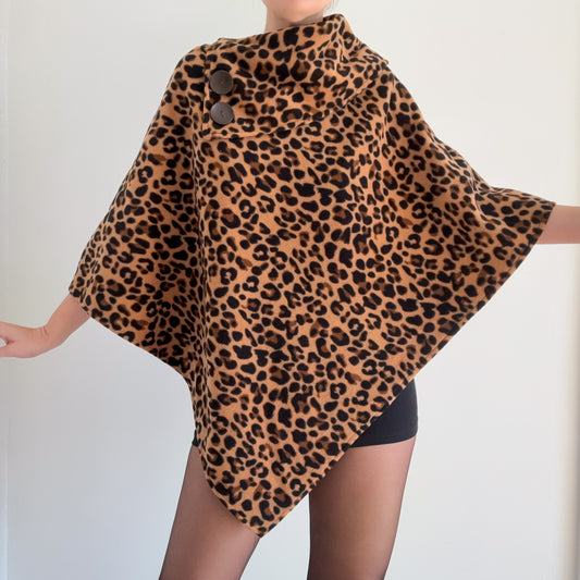 Y2K Leopard Fleece Poncho / One Size