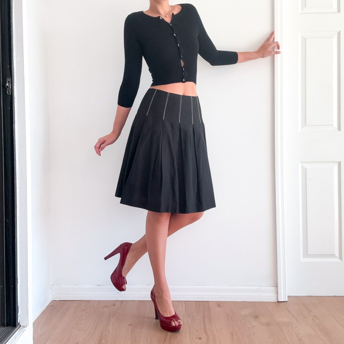 Y2K Black Cotton Contrast Pleated Midi Skirt / SZ 4