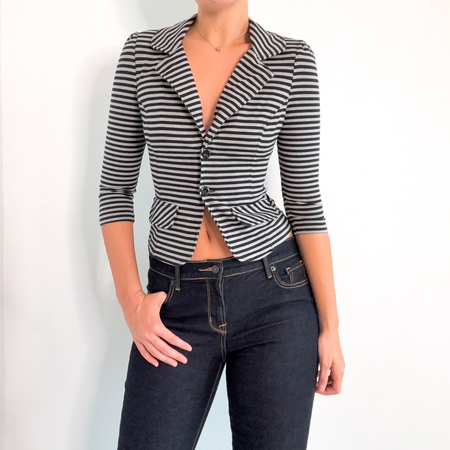 Y2K Guess Black & Grey Striped Blazer / SZ XS-S