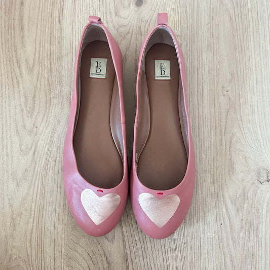 2010's Rouge Leather Heart Ballet Flats / SZ 8.5