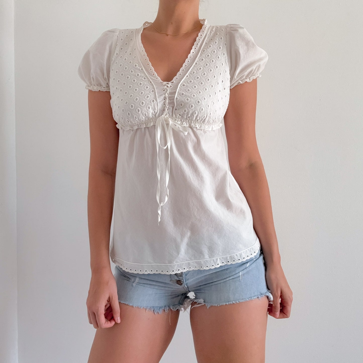 Y2K White Cotton Eyelet Babydoll Top / SZ XS-S