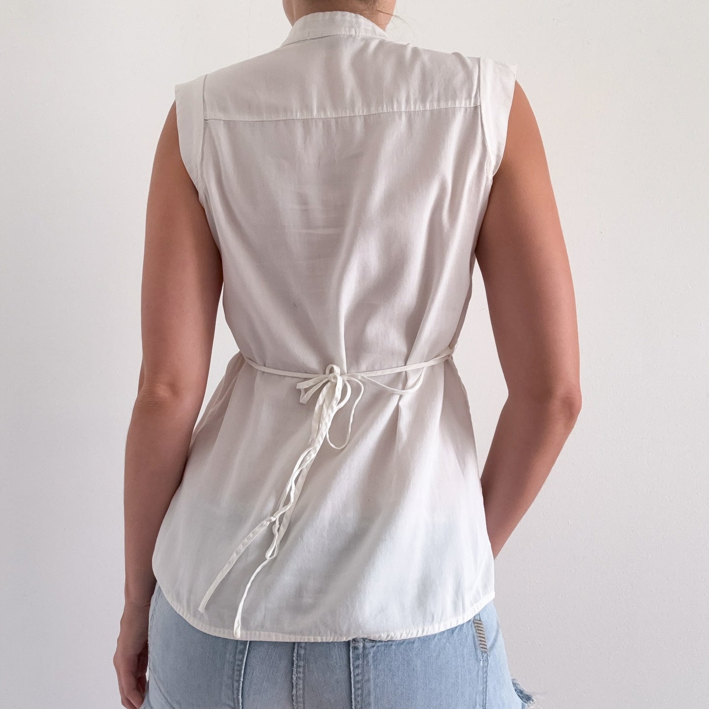 Y2K White Cotton Ruffle Tie Blouse / SZ M