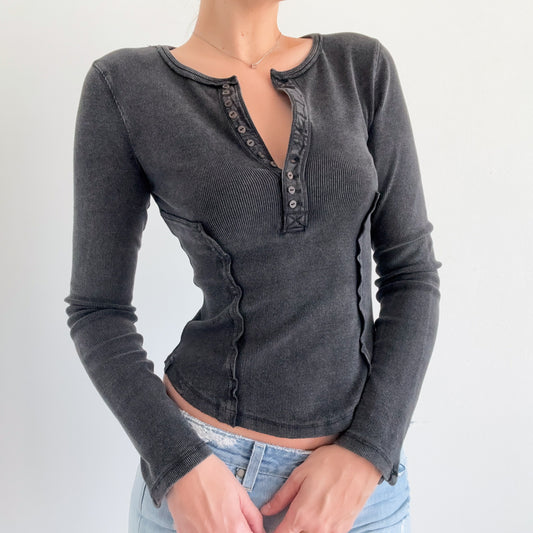 Free People Dark Grey Henley Top / SZ XS-S