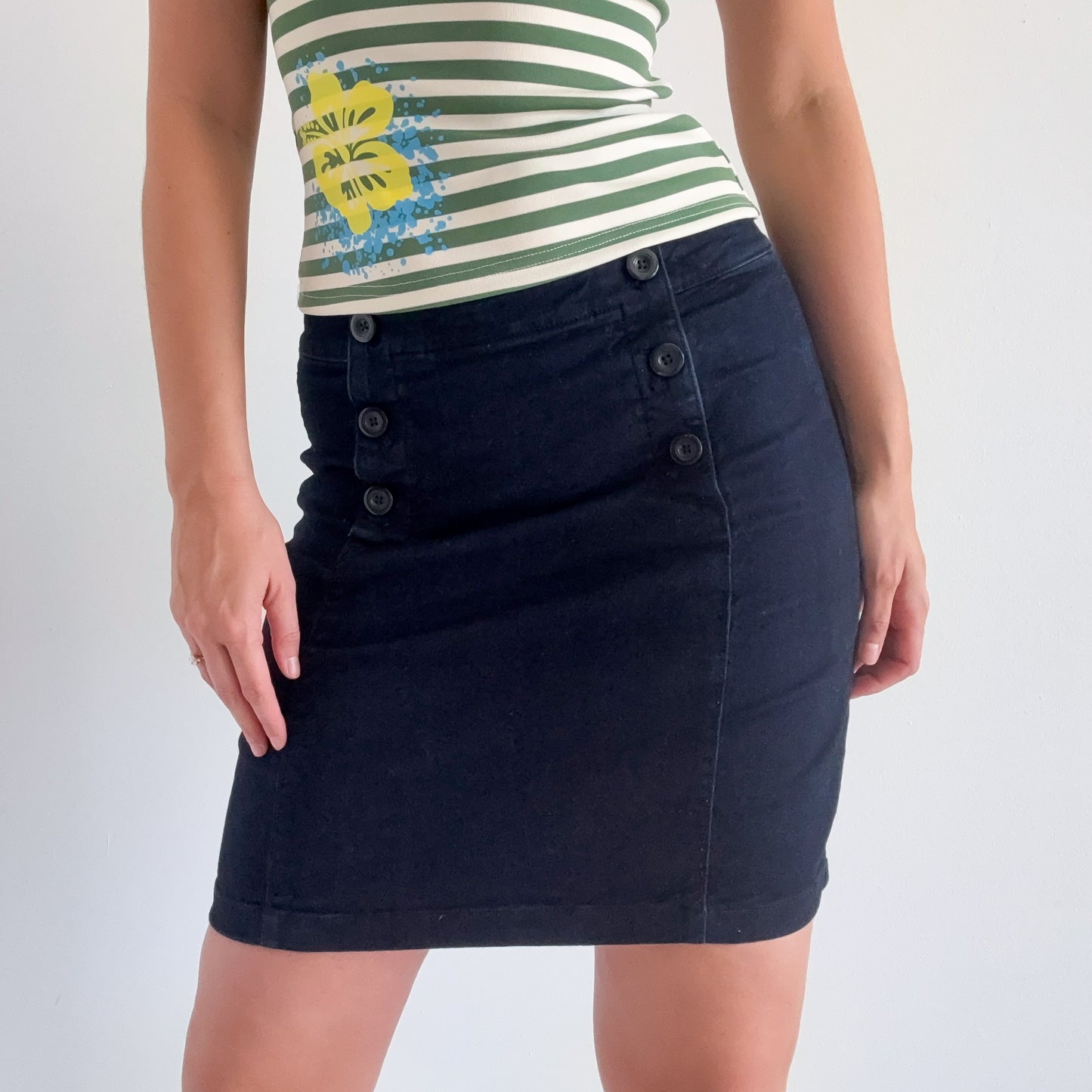 Y2K Navy Button Pencil Skirt / SZ 4