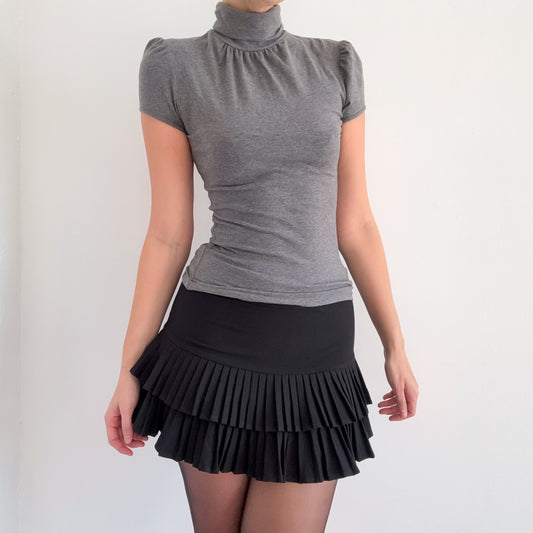 Contemporary Black Pleated Mini Skirt / SZ M