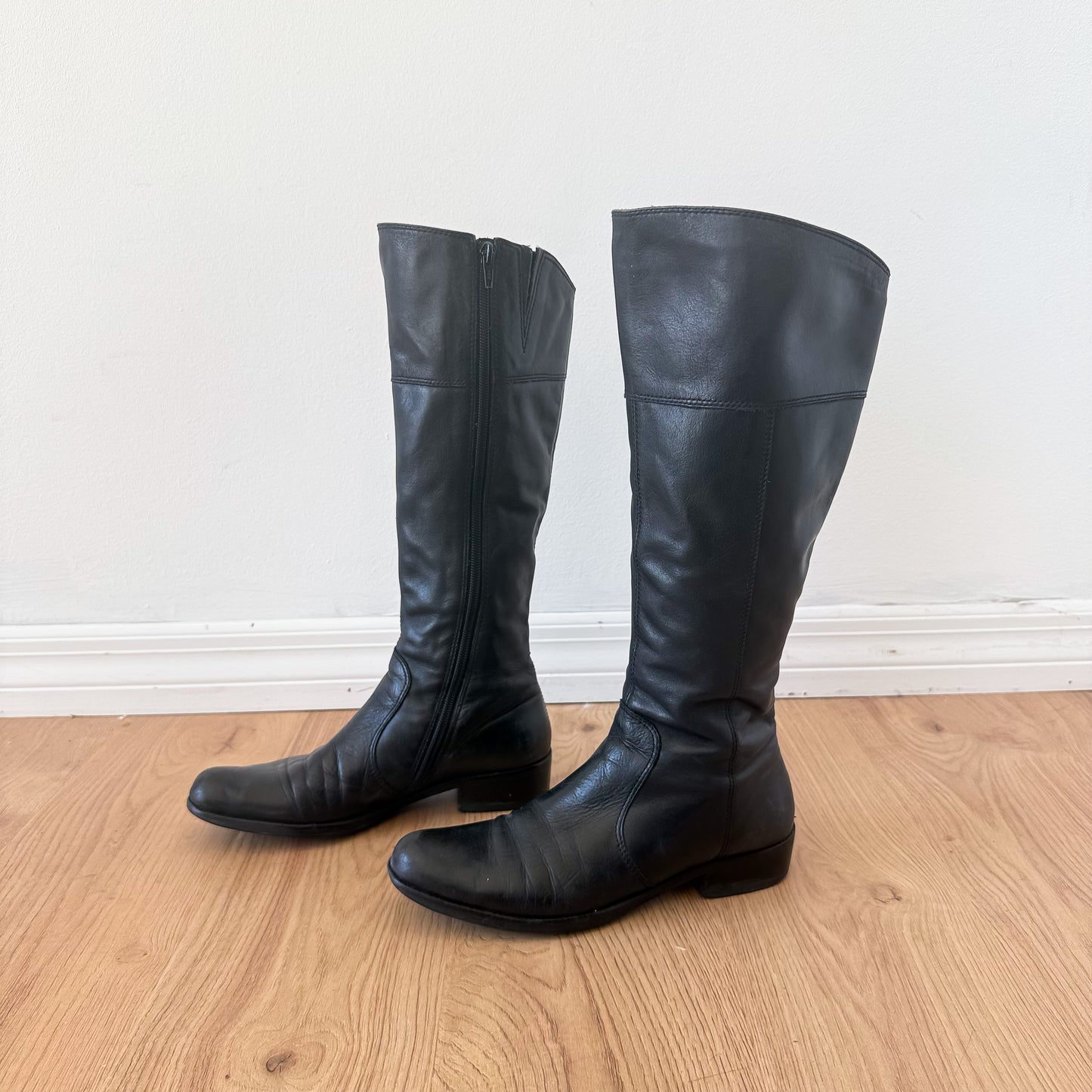 90's Italian Leather Knee High Boots / SZ 7.5