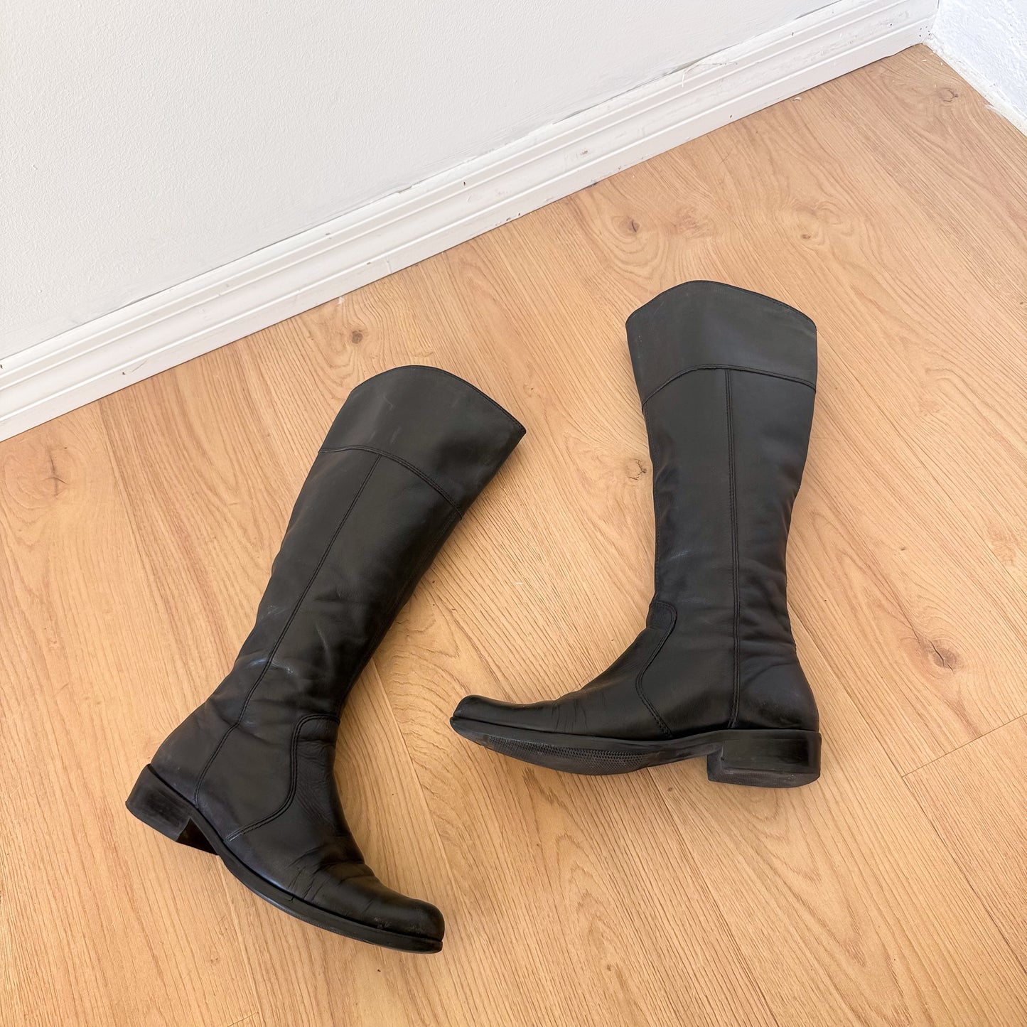 90's Italian Leather Knee High Boots / SZ 7.5