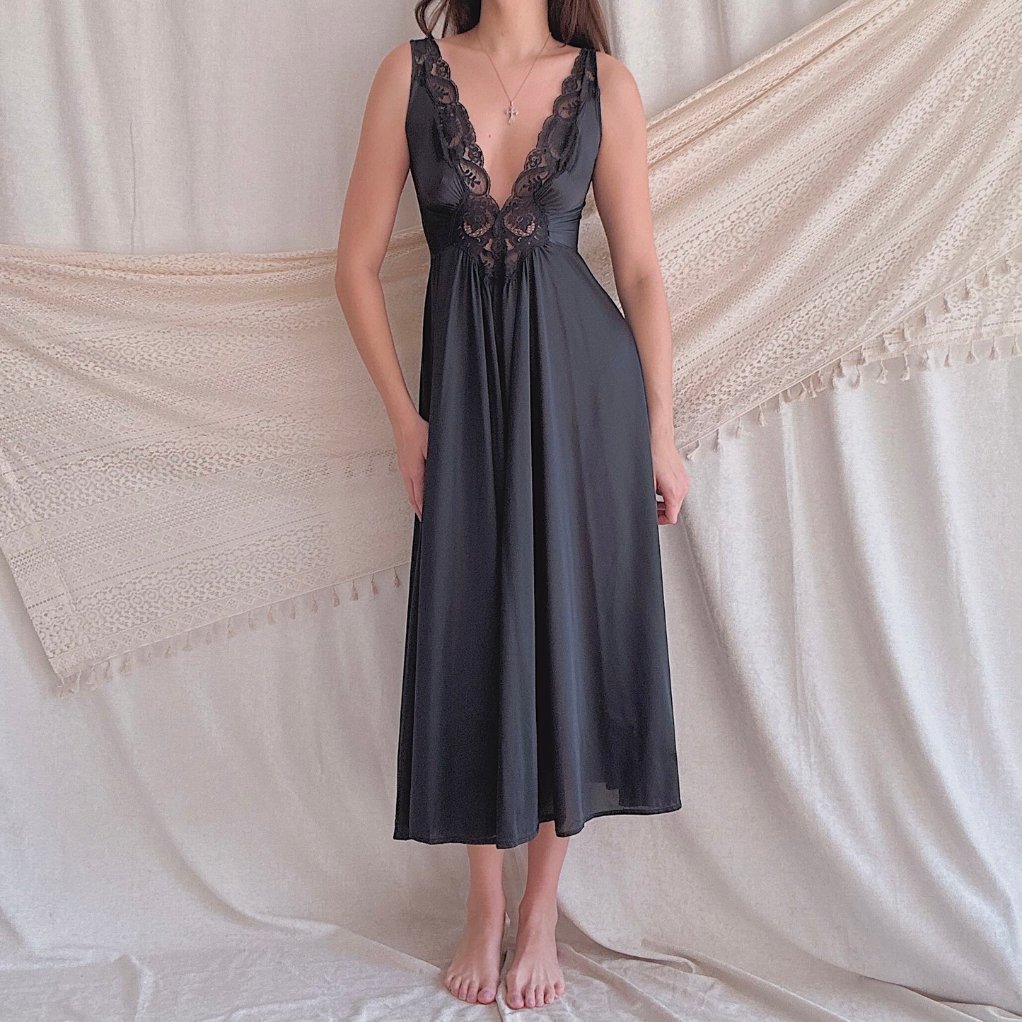 80's Olga Black Lace Nightgown / SZ S
