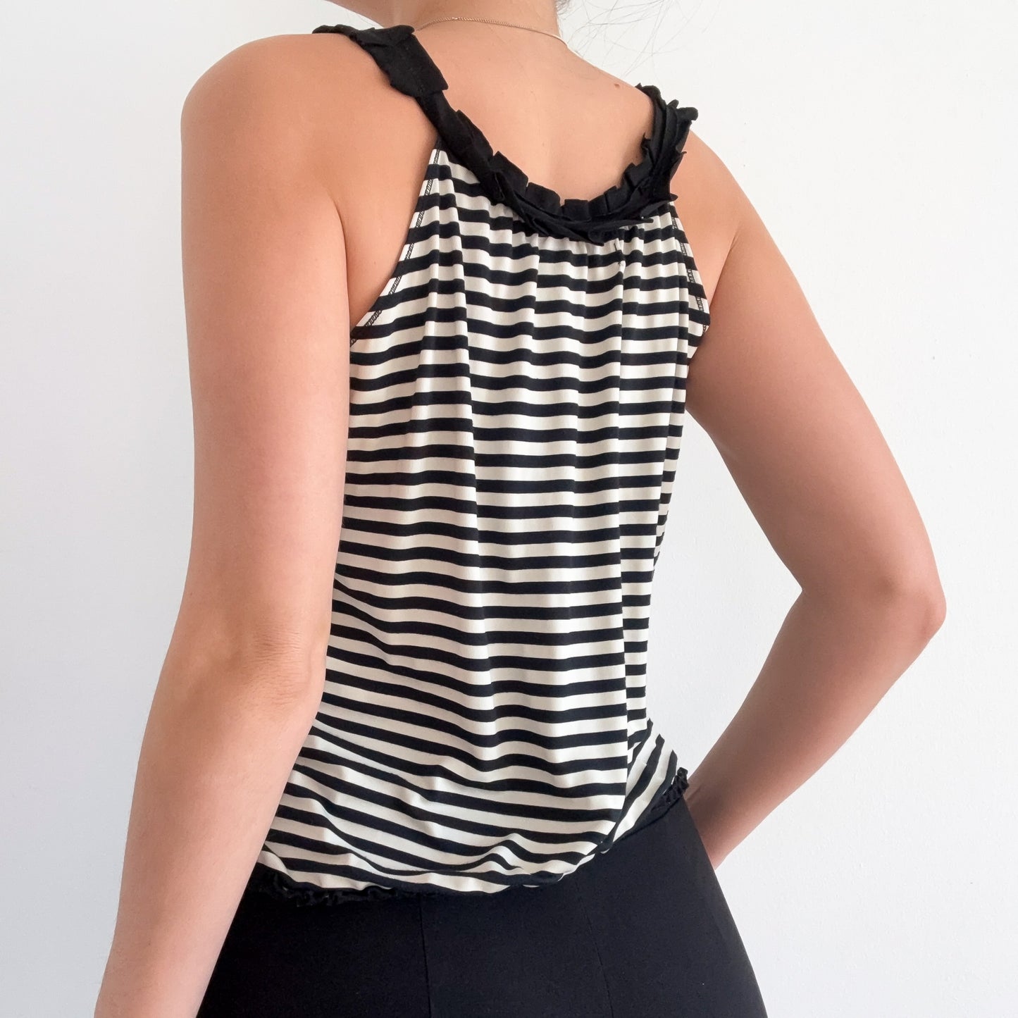 Y2K Black & Ivory Striped Bubble Top / SZ M