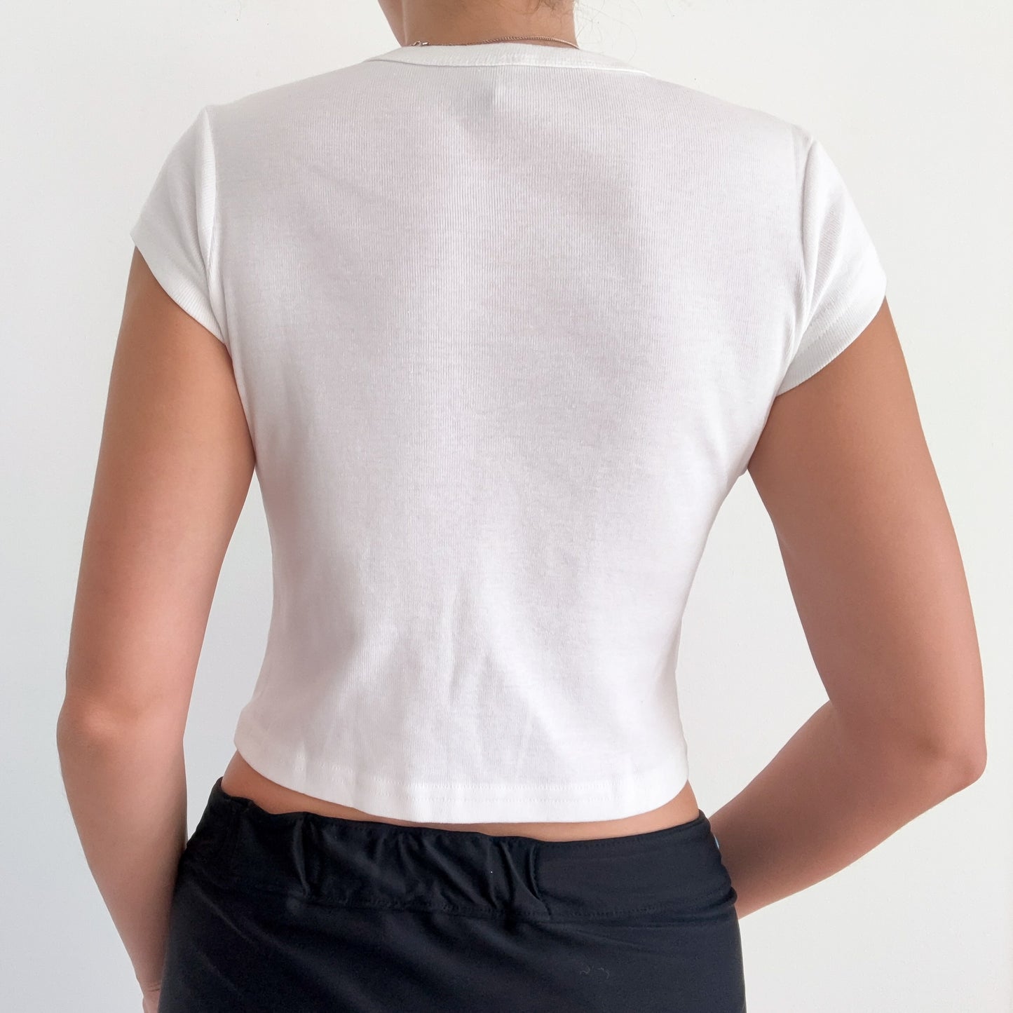 Y2K White Cotton "S" Cropped Tee / SZ S-M