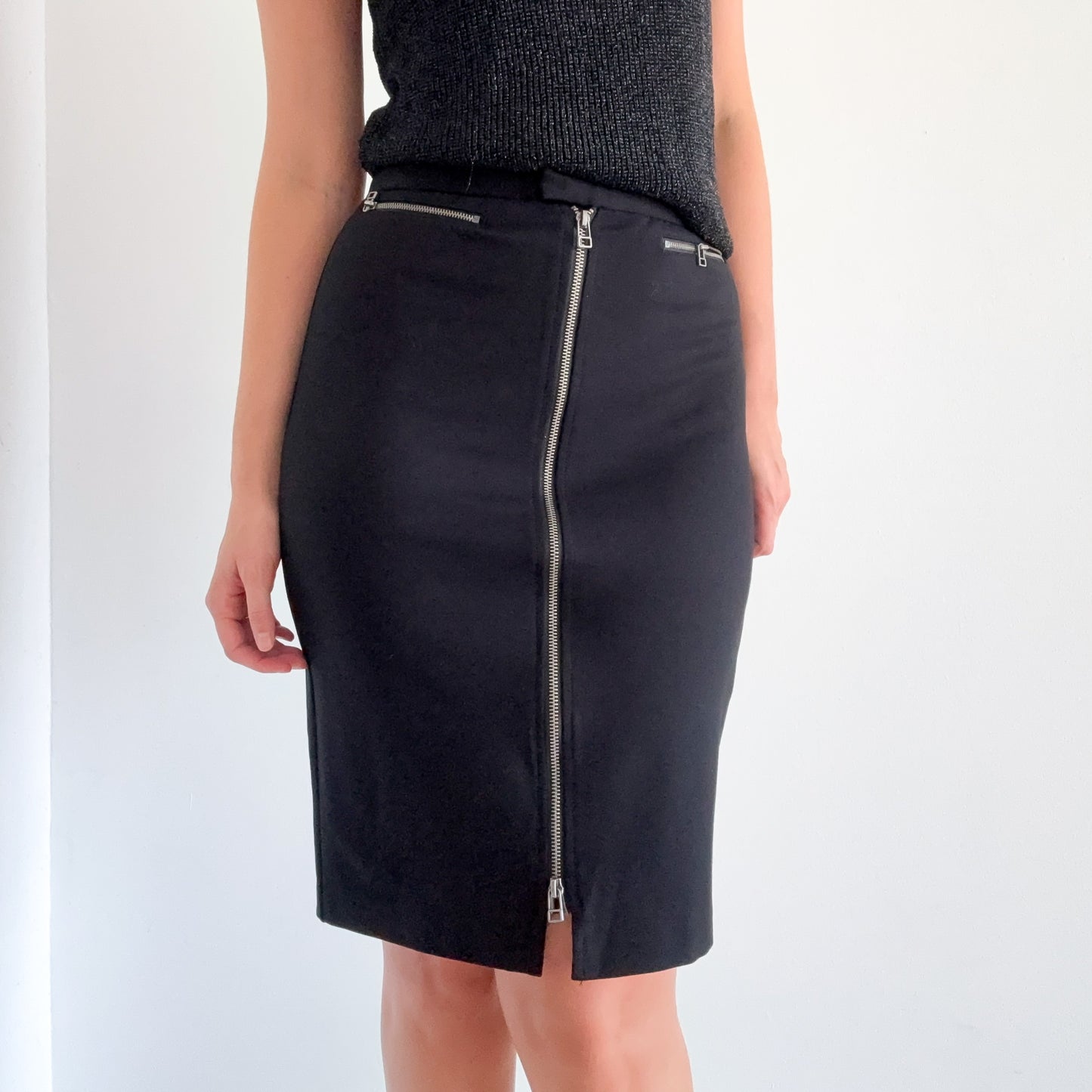 Y2K Black Zip Pencil Skirt / SZ 4