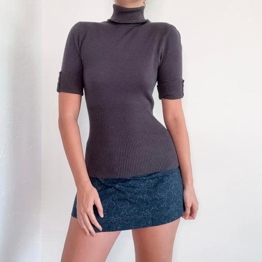 Y2K Grey Knit  Short Sleeve Turtleneck / SZ M-L
