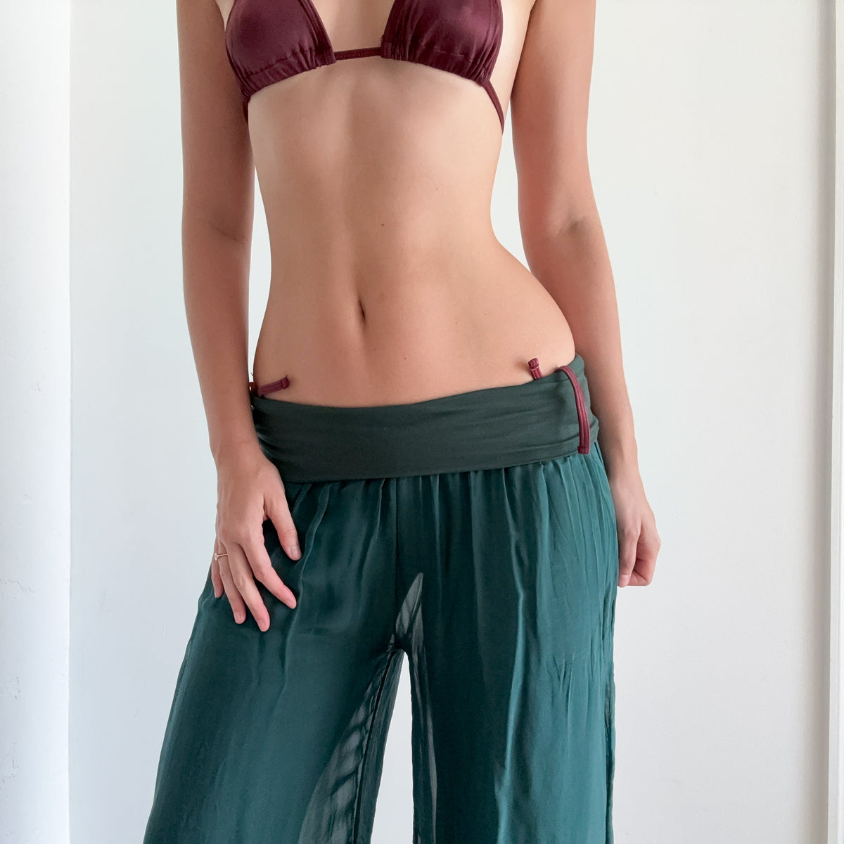 Italian Emerald Green Silk Flowy Pants / SZ XS-M