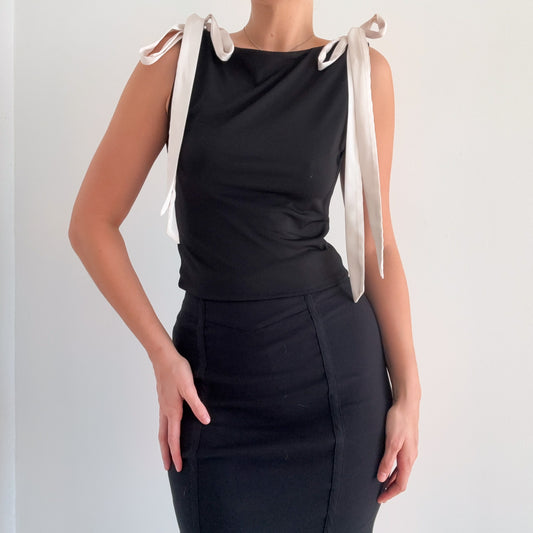 Contemporary Black & Ivory Tie Top / SZ M