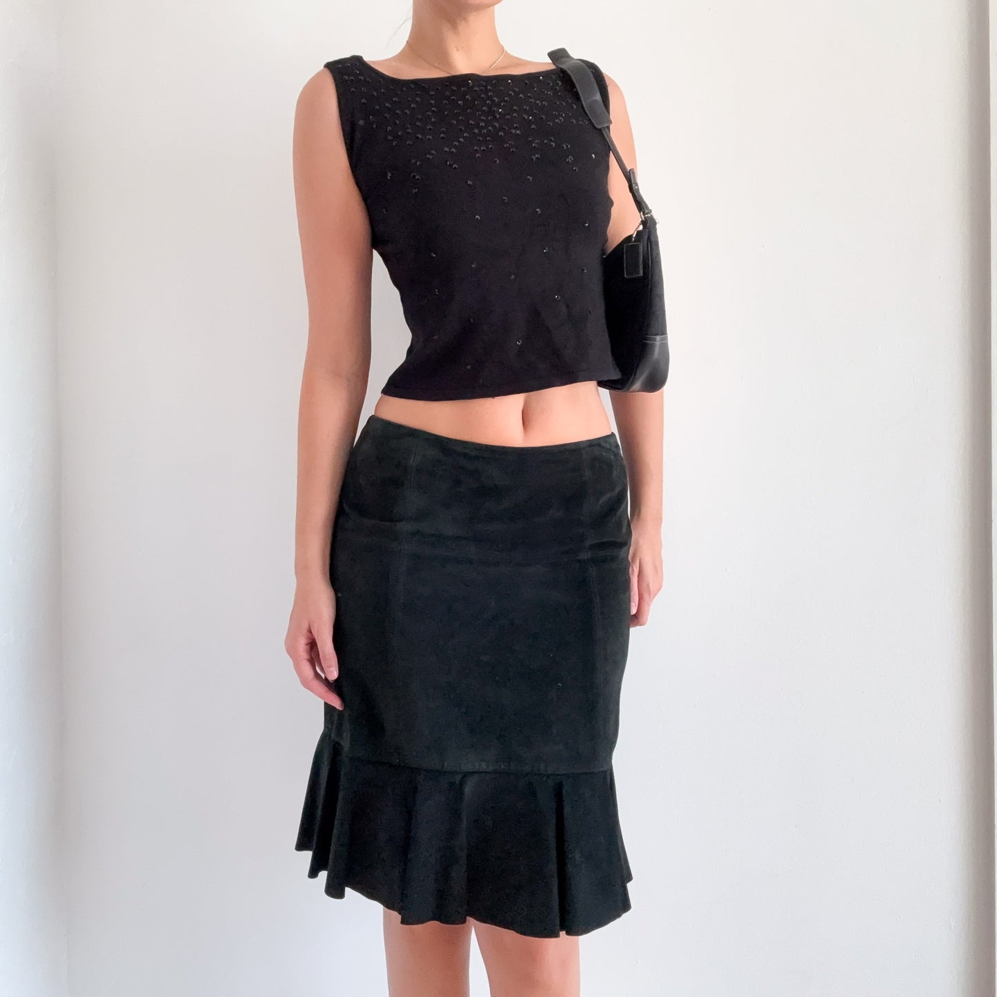 Y2K Black Suede Ruffle Midi Skirt / SZ 4/6