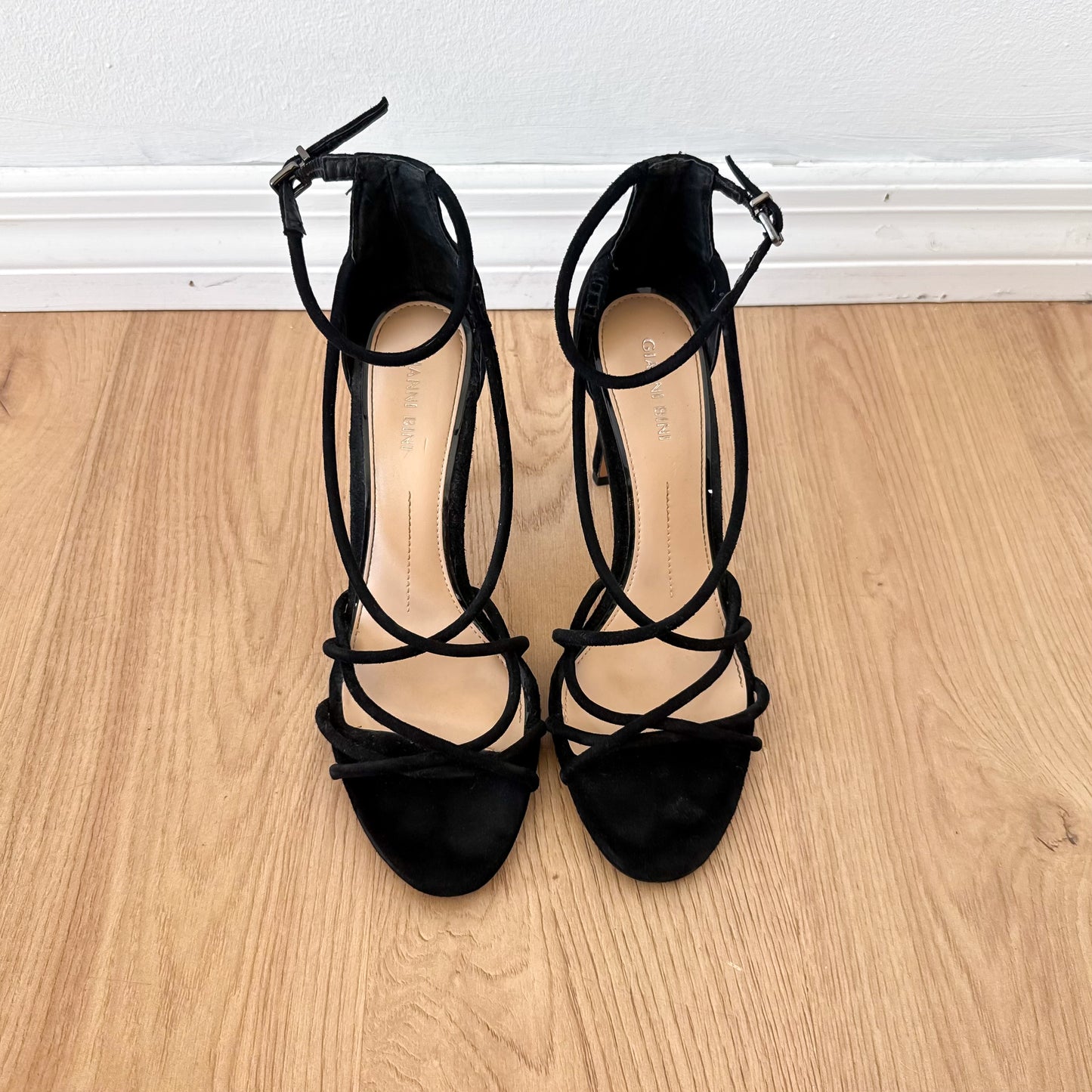 Y2K Gianni Bini Black Suede Strappy Heels / SZ 8.5