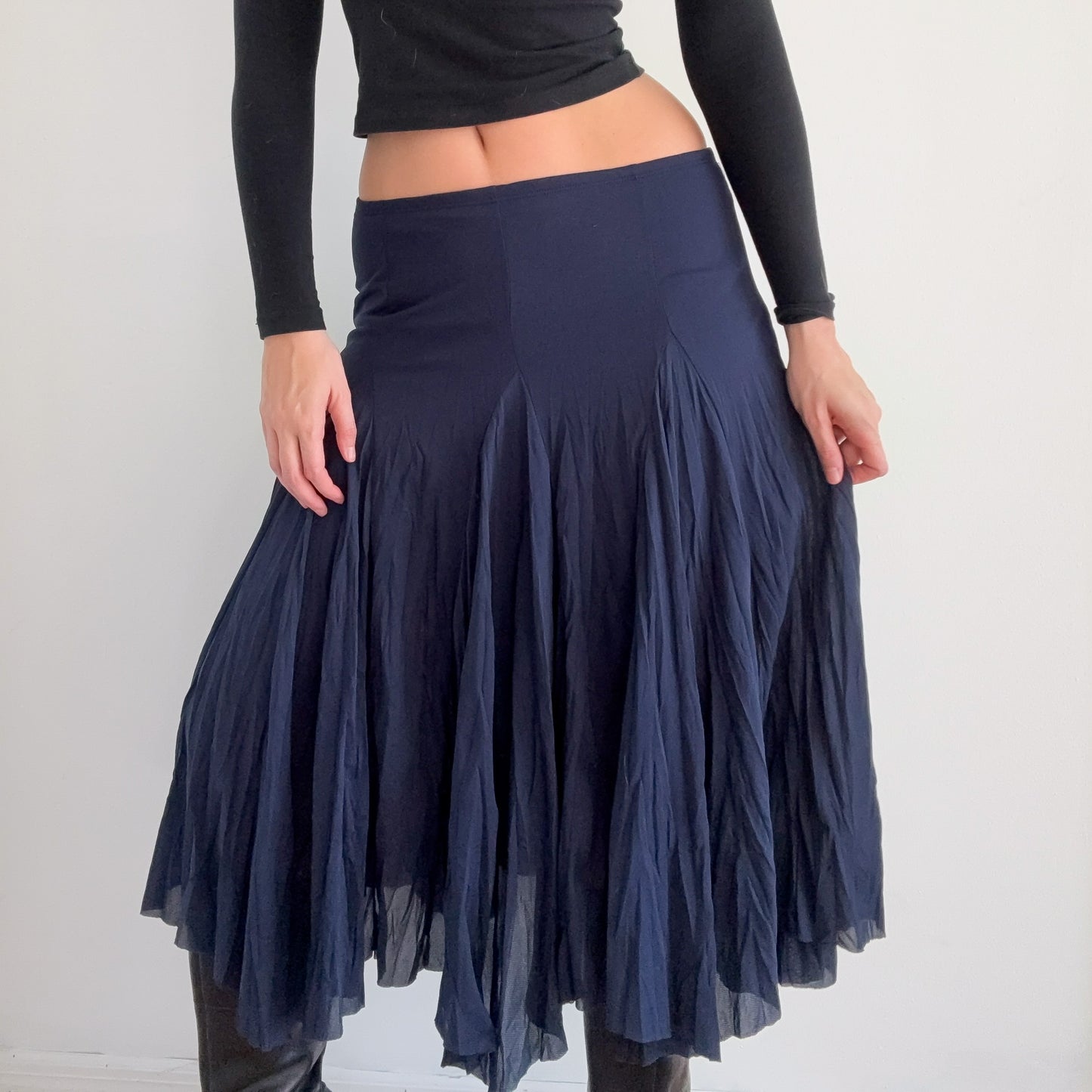 Y2K Navy Mesh Crinkle Pleat Midi Skirt / SZ M