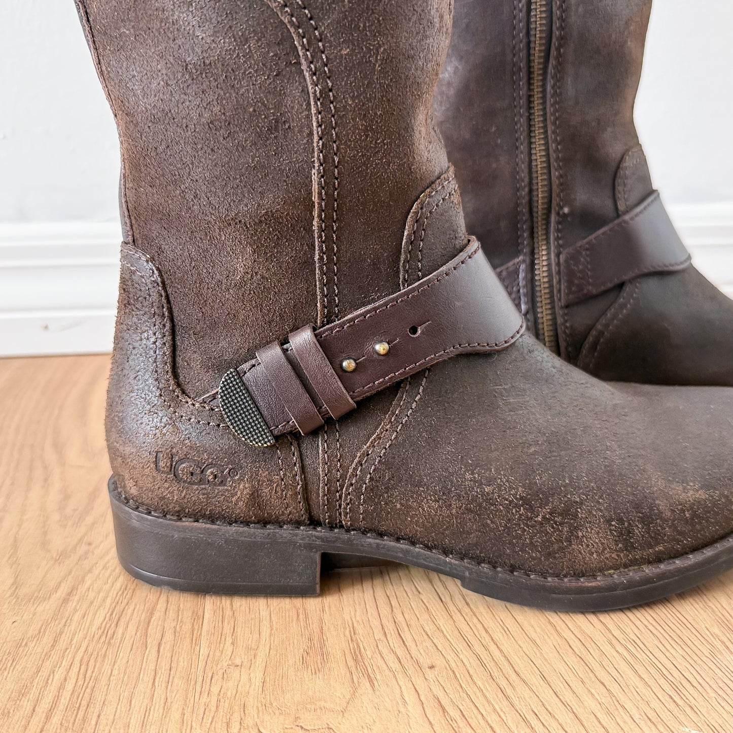 Y2K Ugg Brown Suede Leather Boots / SZ 7.5