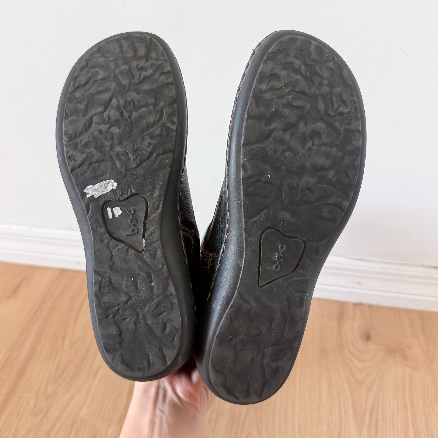 Y2K Black Leather Buckle Boots / SZ 8.5