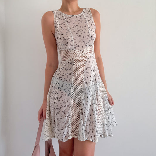 Y2K White Floral Flowy Viscose Dress / SZ 4