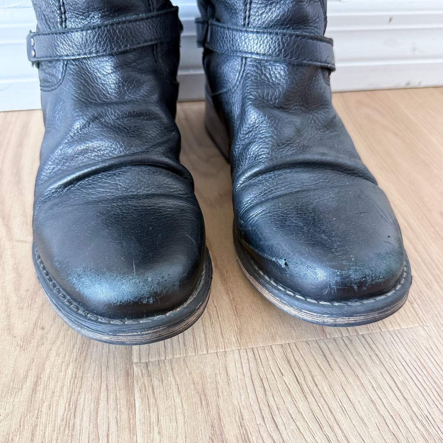 Y2K Steve Madden Black Leather Buckle Boots / SZ 9.5