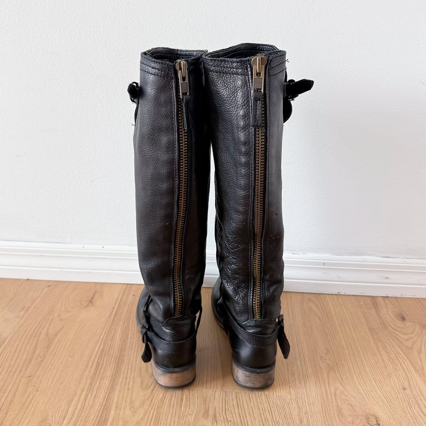 Y2K Steve Madden Black Leather Buckle Boots / SZ 9.5