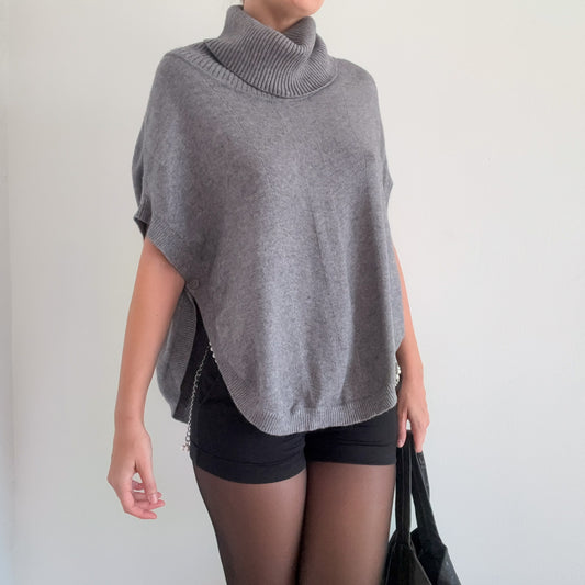 Y2K Grey Knit Turtleneck Poncho Top / SZ M