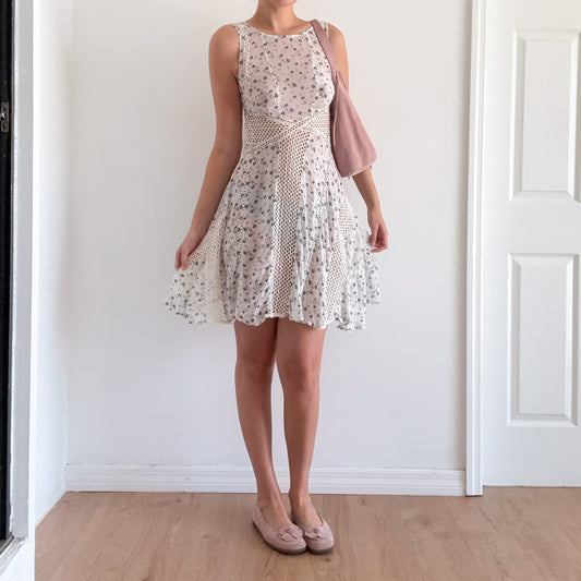 Y2K White Floral Flowy Viscose Dress / SZ 4