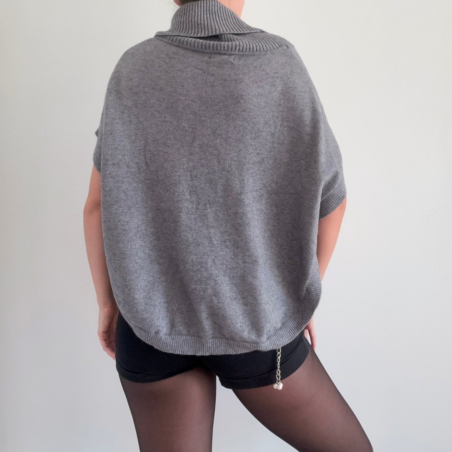 Y2K Grey Knit Turtleneck Poncho Top / SZ M