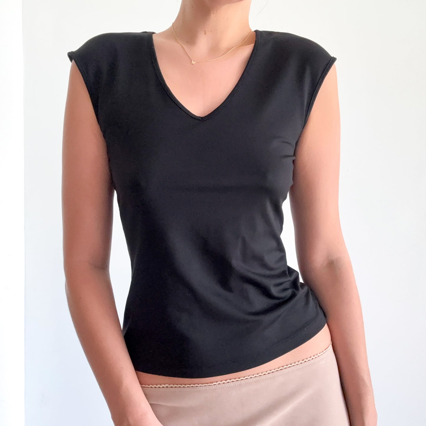 Y2K Black Cap Sleeve Top / SZ M