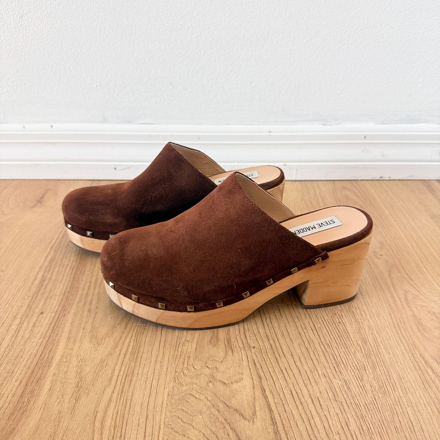 Y2K Steve Madden Suede Clogs / SZ 8