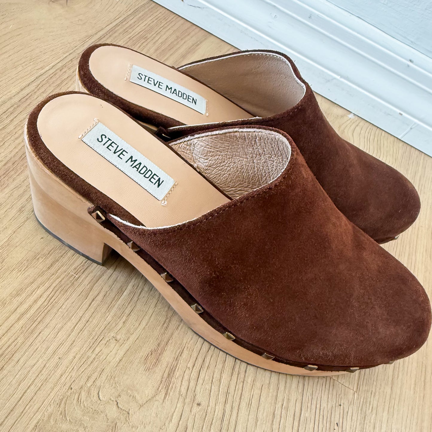 Y2K Steve Madden Suede Clogs / SZ 8