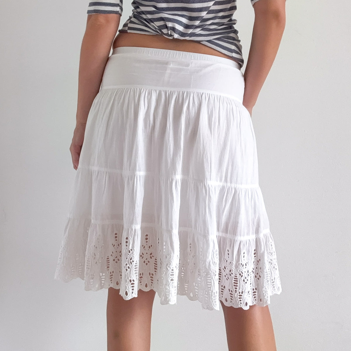 Y2K White Cotton Eyelet Midi Skirt / SZ XS/S