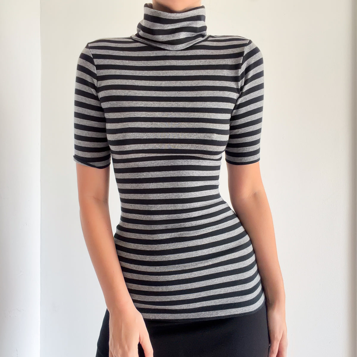 Y2K Black & Grey Striped Turtleneck Top / SZ S