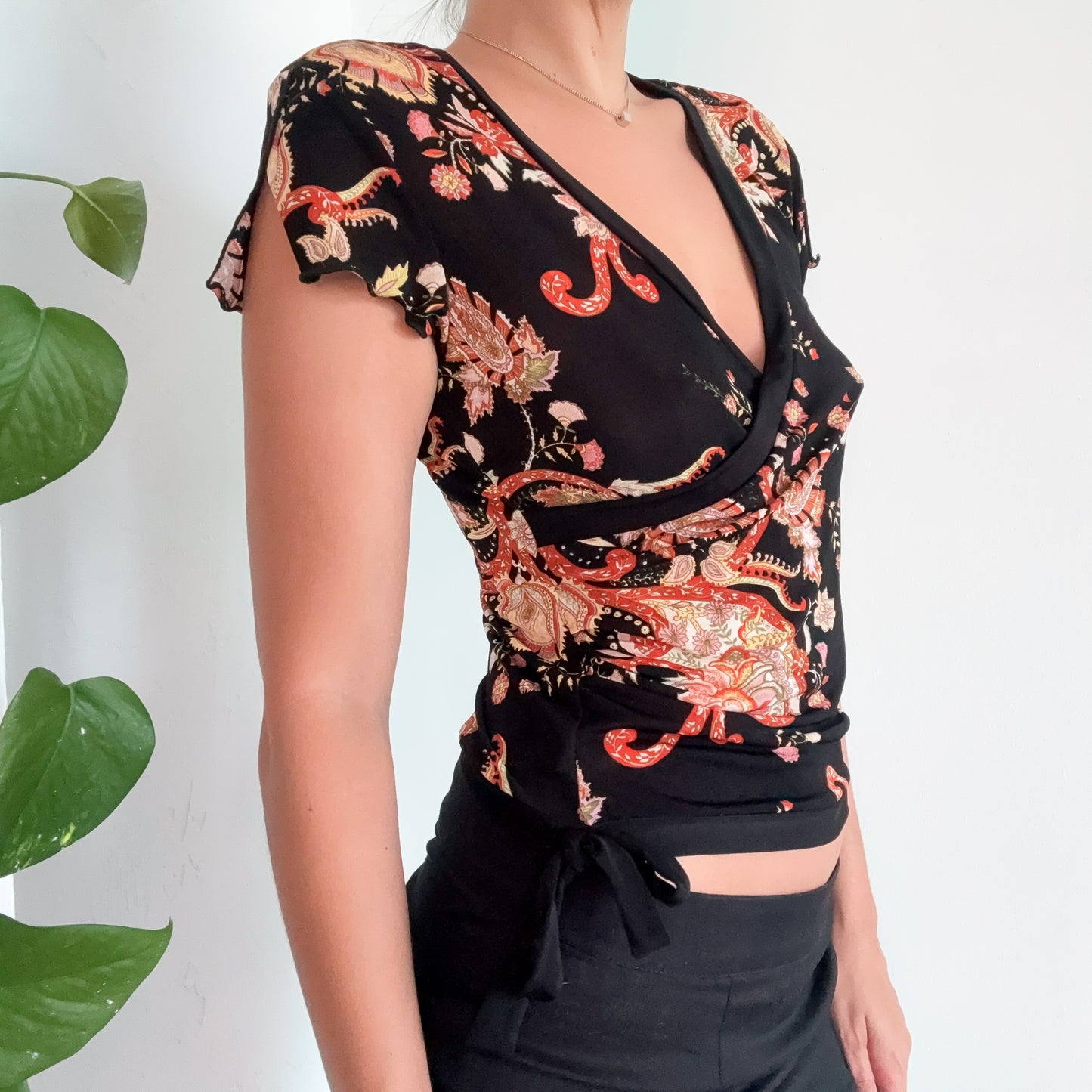 Y2K Black Slinky Paisley Top / SZ M