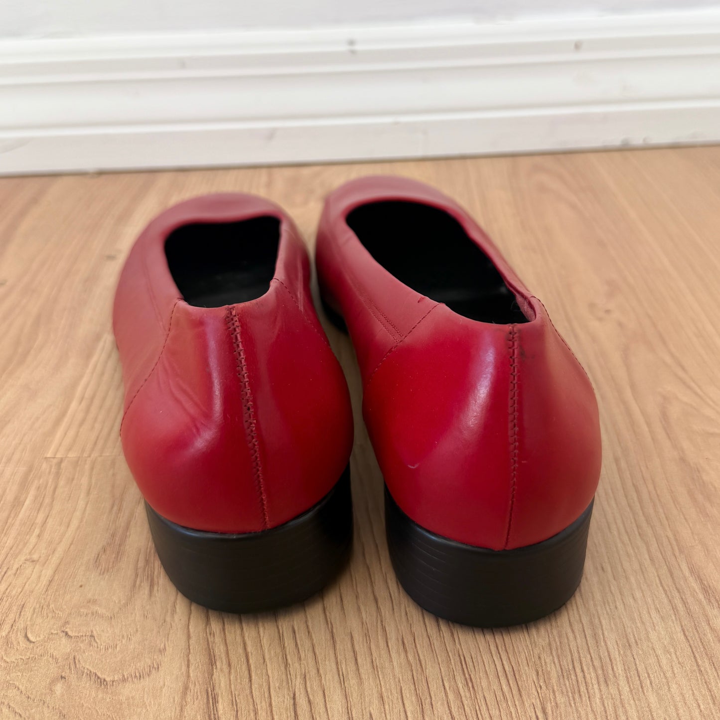 2010's Red Leather Ballet Flats / SZ 9