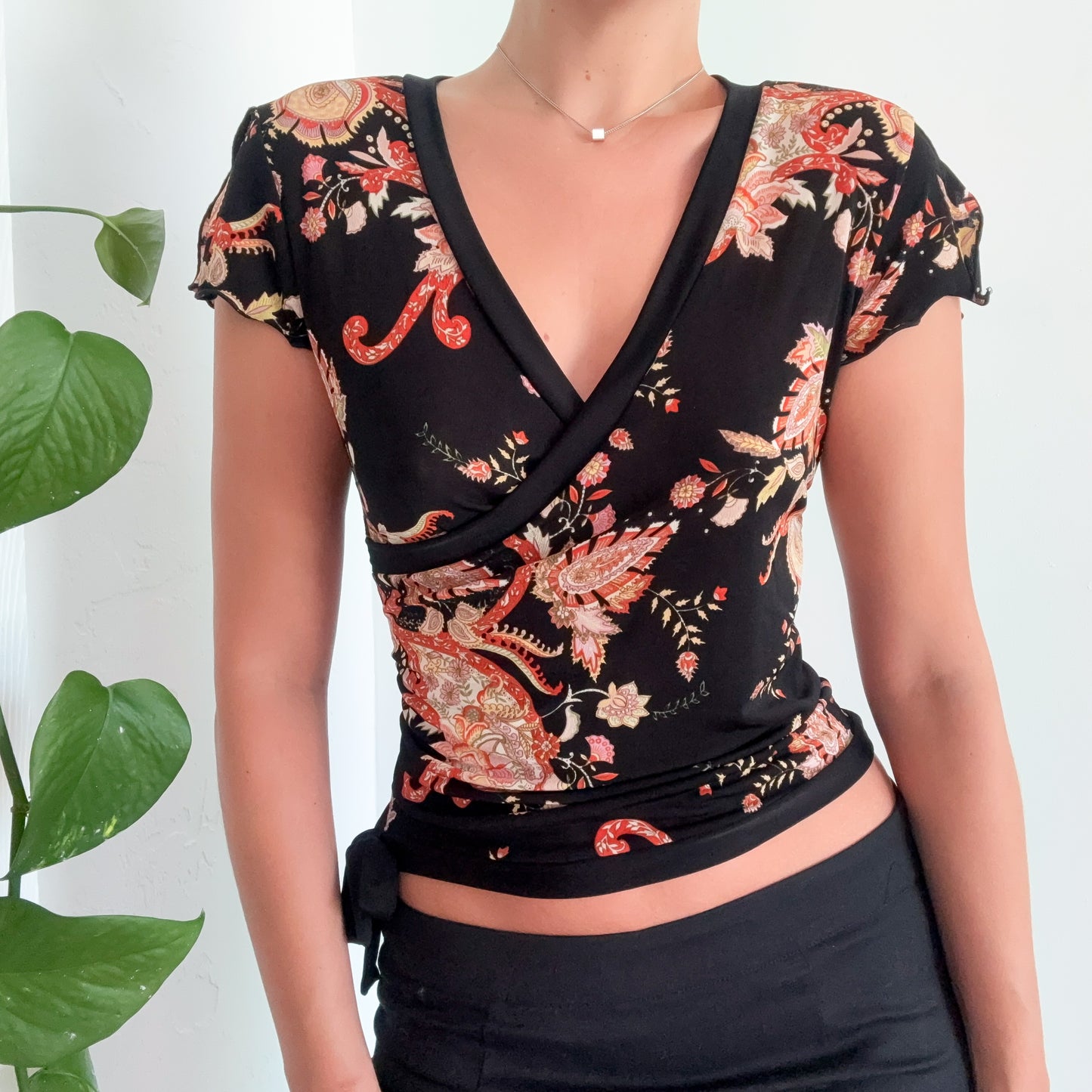 Y2K Black Slinky Paisley Top / SZ M