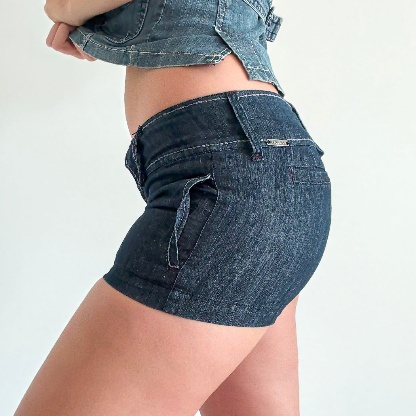Y2K Dark Denim Contrast Stitch Shorts / SZ 6