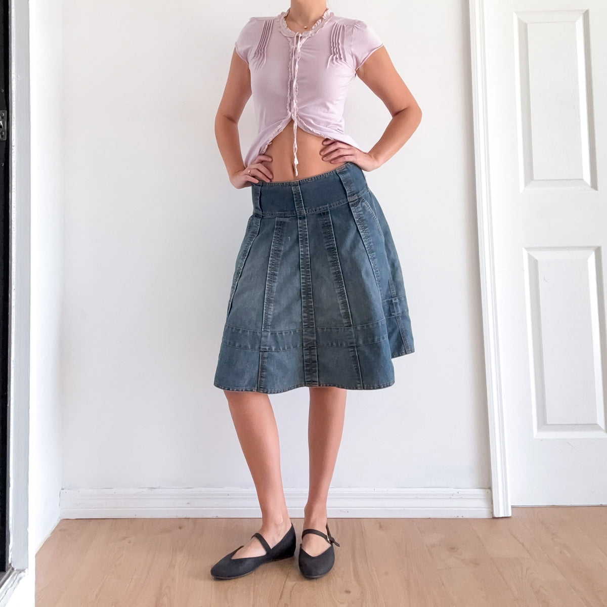 Y2K DKNY Denim Midi Skirt / SZ 4-6
