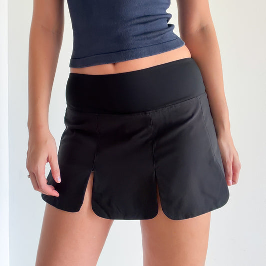Y2K Fila Black Scallop Hem Tennis Skirt / SZ M