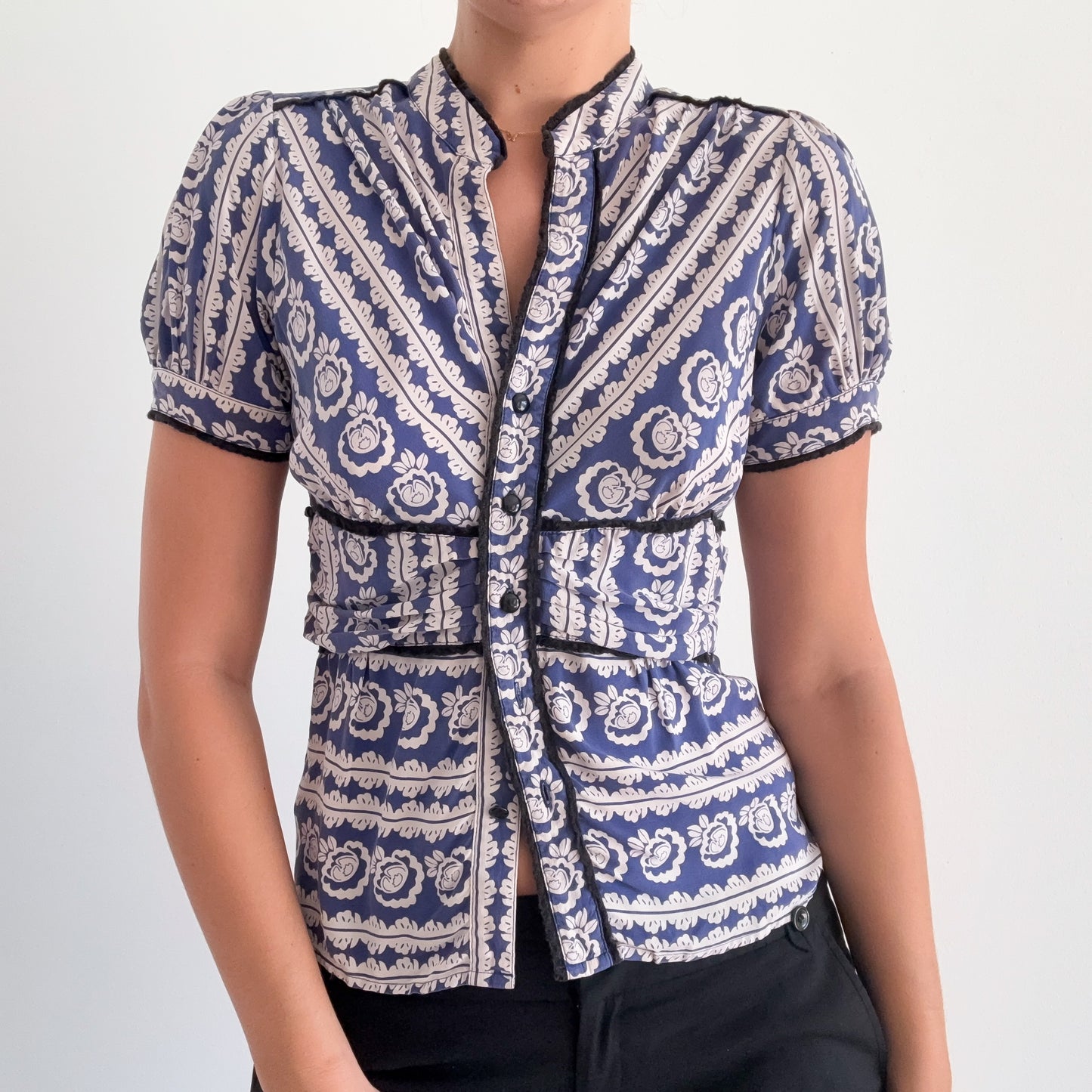 Y2K Periwinkle & Ivory Printed Silk Blouse / SZ M