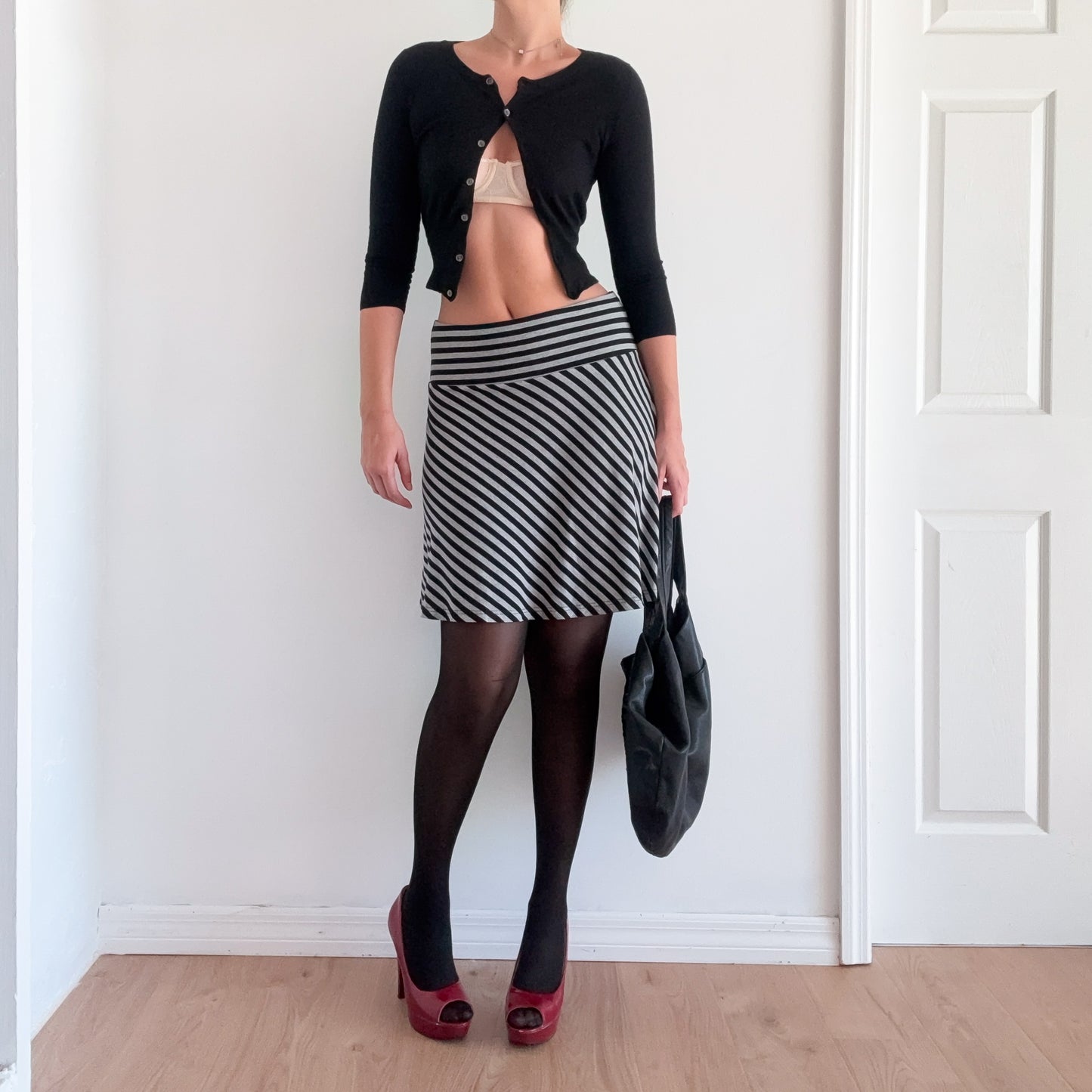 2010's Black & Grey Striped Midi Skirt / SZ S-L